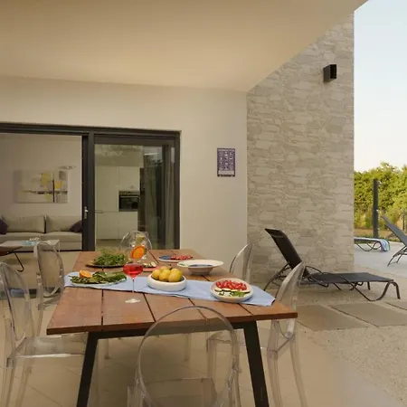 Villa Sea View Cala Sonriso *