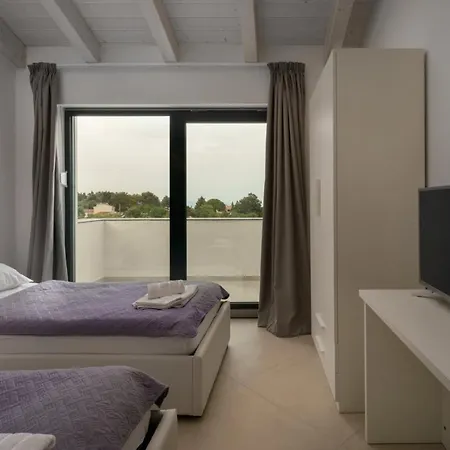 Sea View Cala Sonriso Villa *